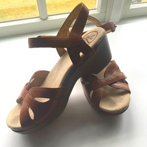 Dansko season sandals in camel